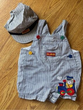 Vintage striped blue train appliqué  shortall overalls with hat cotton sz 6-9M